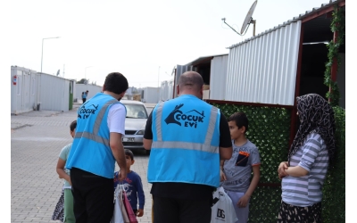 Ramazan Bayramında minik dostlarımız ile kıyafet hediyeleşmesi düzenledik