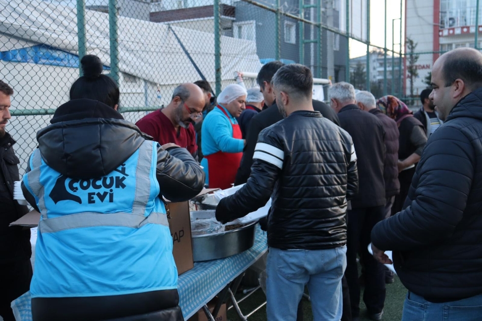 Ramazan Ayı yemek dağıtımı